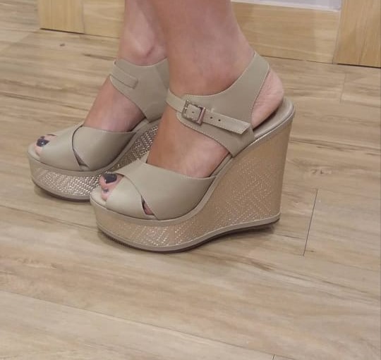 Ref 037 Plataformas de 12.5 cm - Valor $260.000 COP Ref 037 Plataformas de 12.5 cm - Valor $260.000 COP