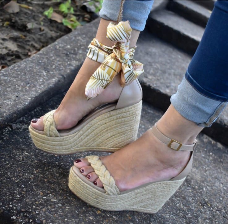 Ref 044 Plataformas de 10.5 cm - Valor $240.000 COP Ref 044 Plataformas de 10.5 cm - Valor $240.000 COP