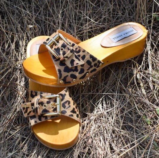 Ref 110 Valor $220.000 COP Ref 110 Valor $220.000 COP